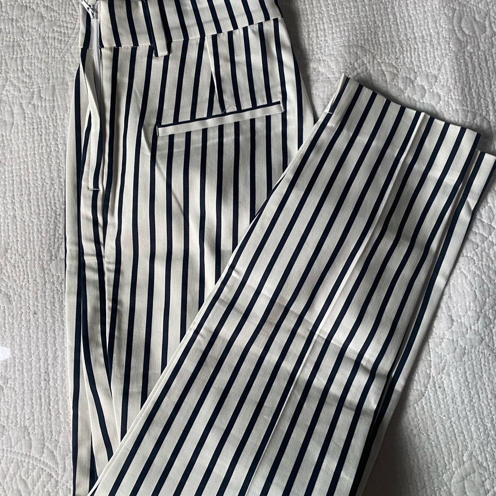 H&M Women’s Navy and White Striped Dress Pants